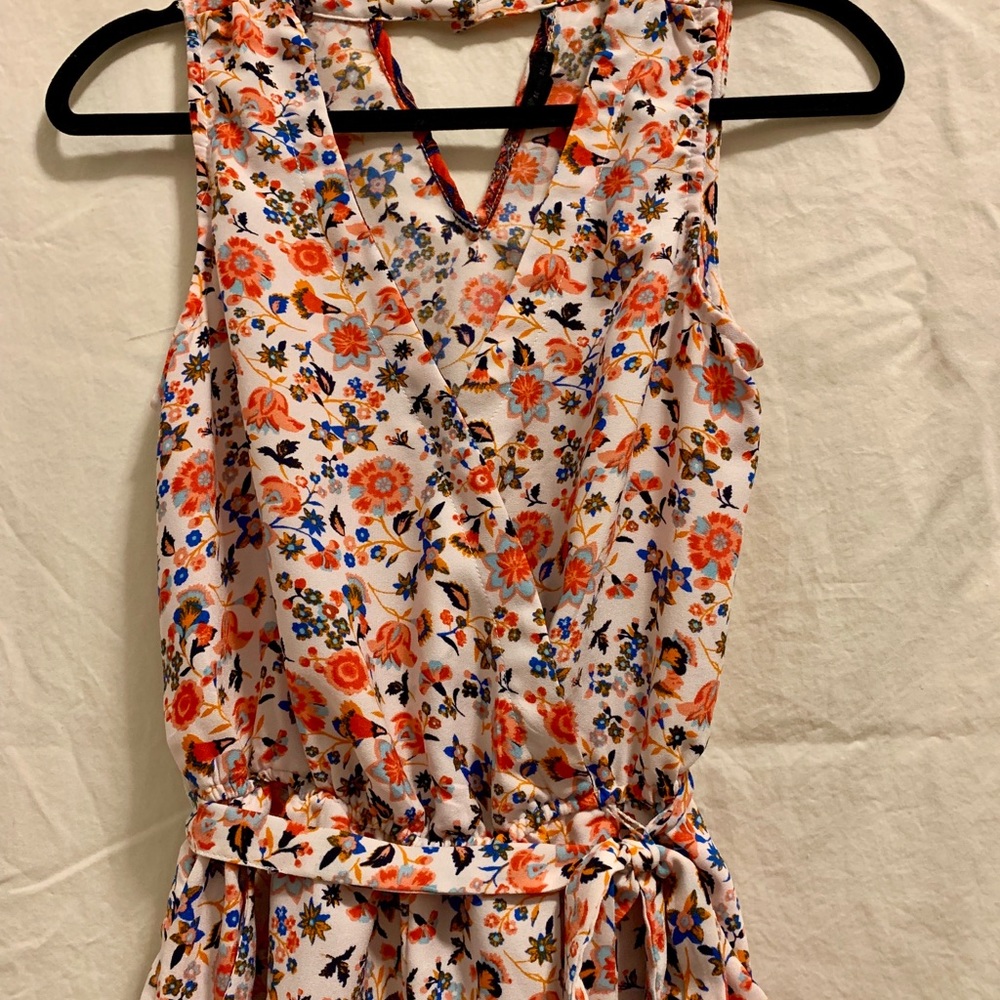 Floral Romper - Picture 2 of 3